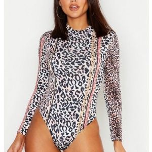 NWT Boohoo Chain Leopard Turtle Neck Bodysuit Sz8